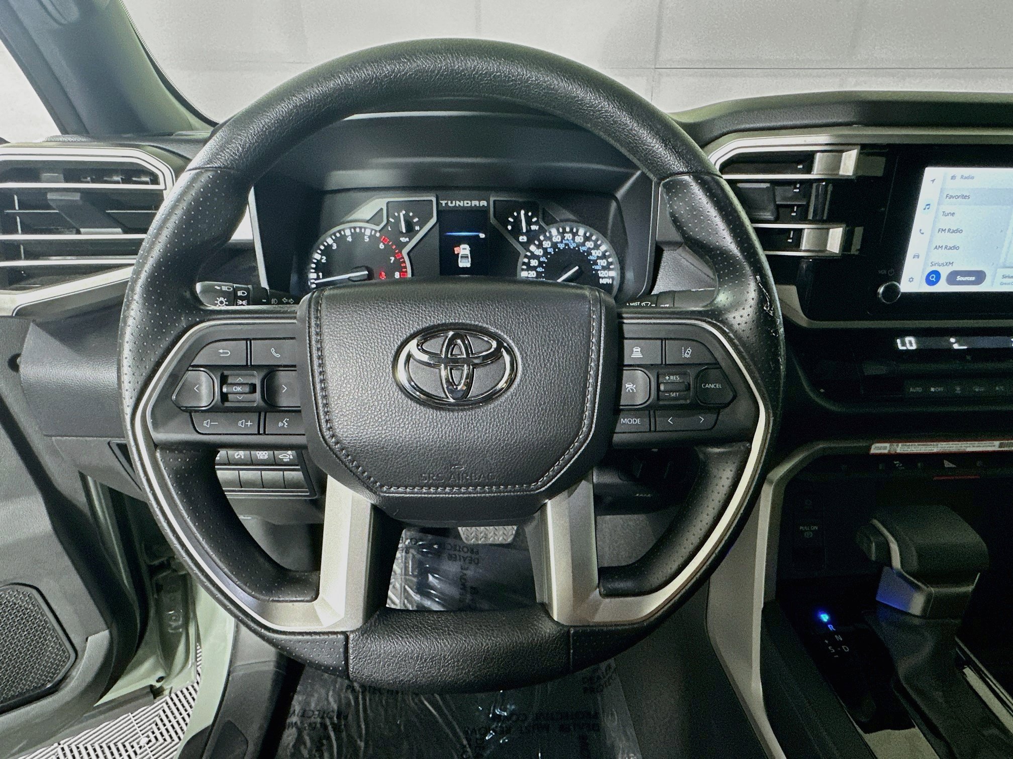 Used 2025 Toyota Tundra SR5 w/ SR5 Convenience Package AWD/4WD image 15
