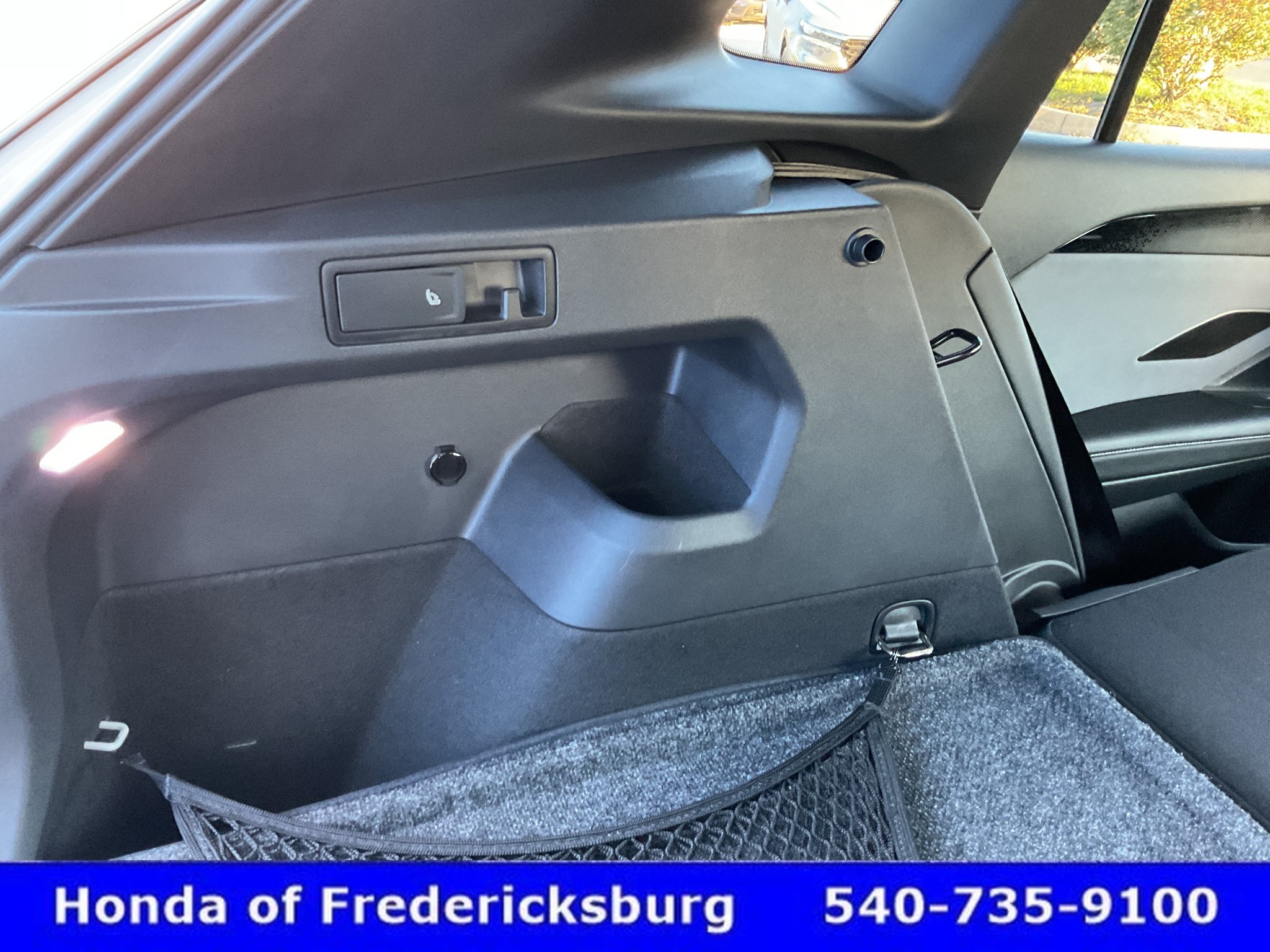 Used 2025 Volkswagen Tiguan SE R-Line AWD/4WD image 22