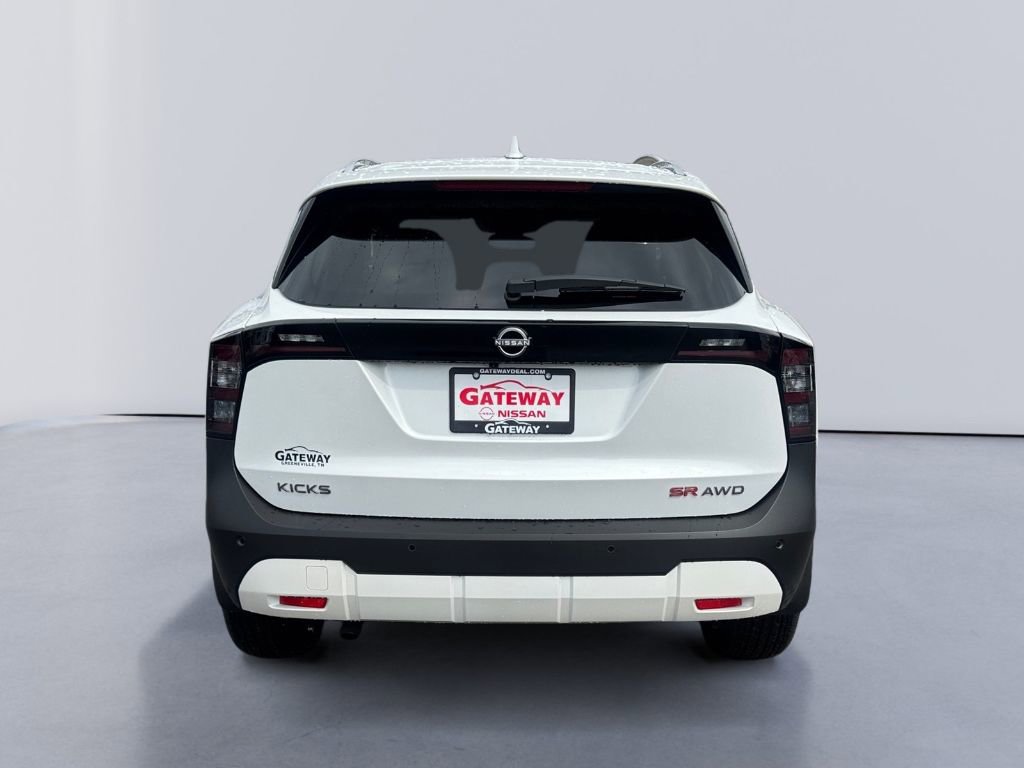 New 2025 Nissan Kicks SR w/ SR Premium Package image 4