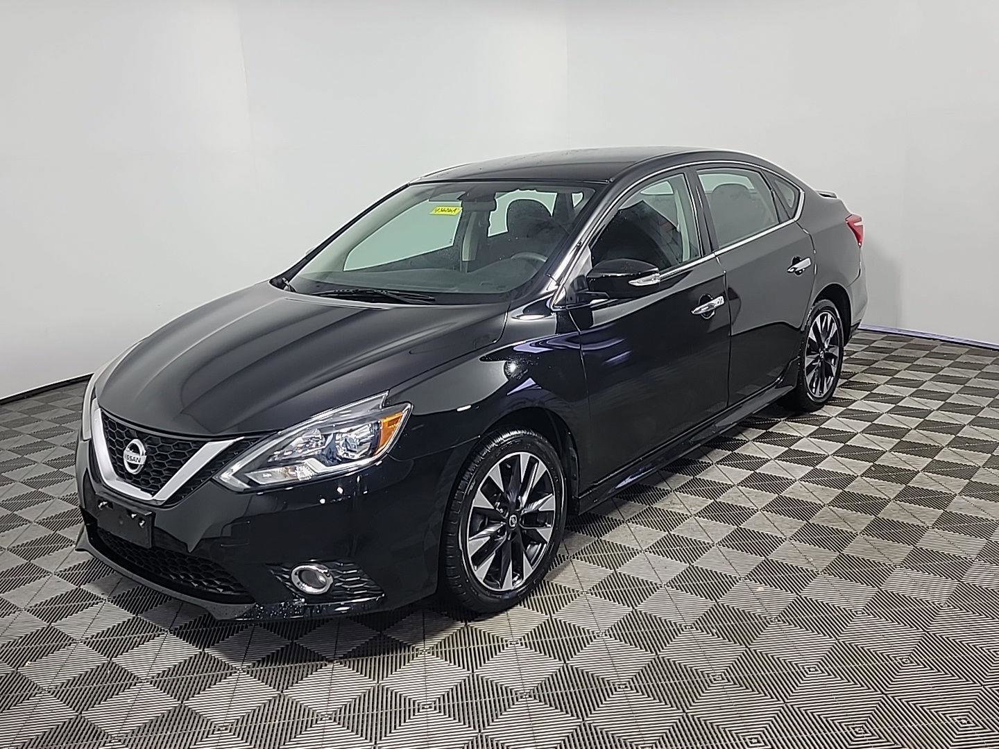 Used 2017 Nissan Sentra SR FWD image 11