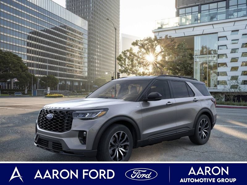 New 2025 Ford Explorer ST-Line w/ Premium Package