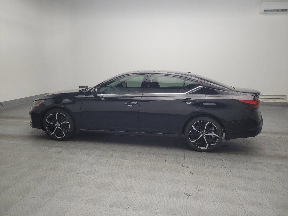 Used 2023 Nissan Altima 2.5 SR image 3