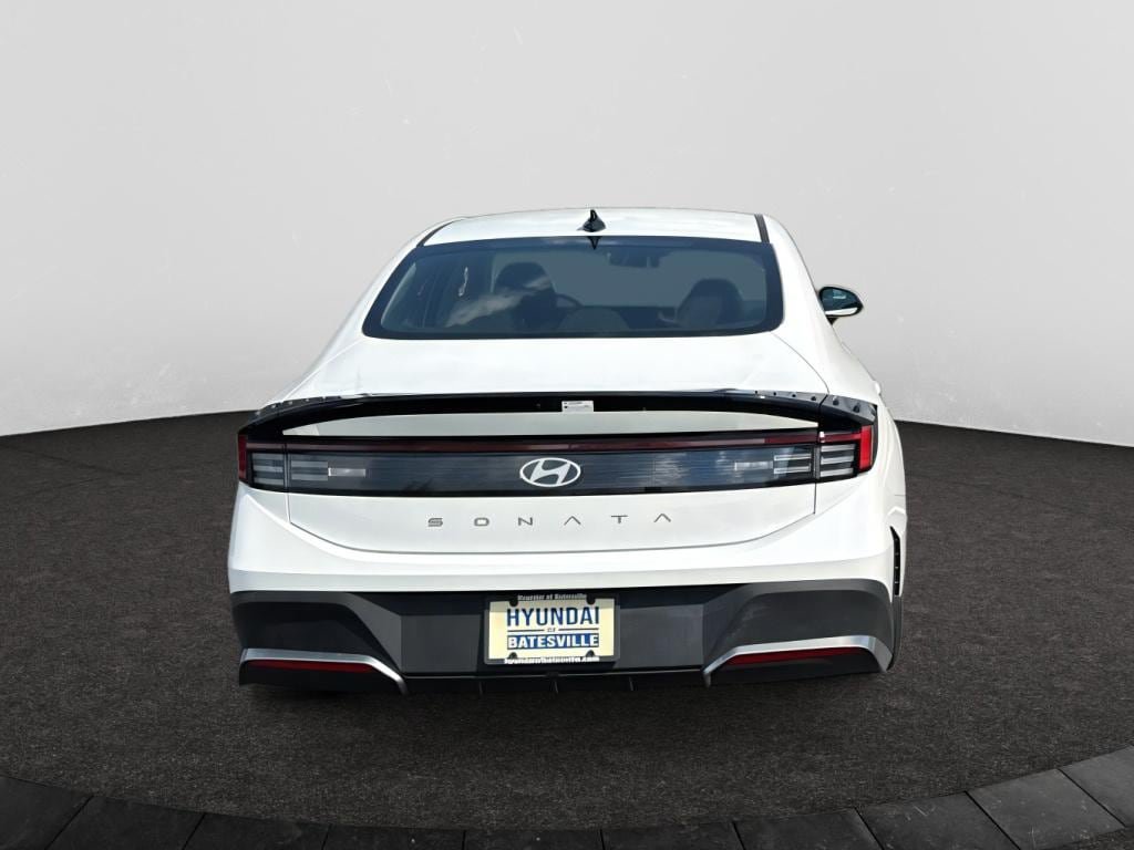 Used 2025 Hyundai Sonata SE FWD image 6