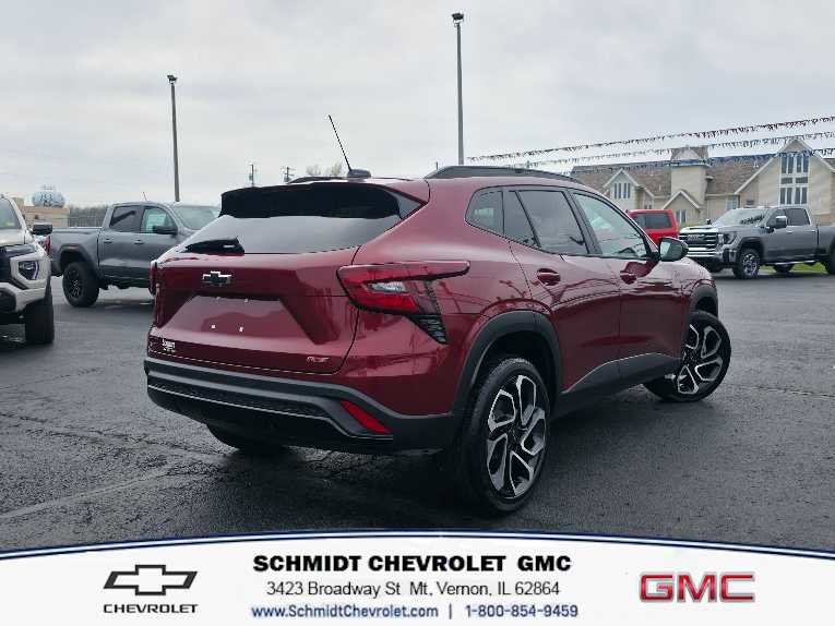 Used 2025 Chevrolet Trax RS w/ Driver Confidence Package image 5