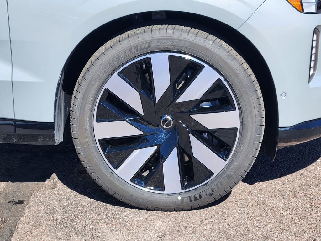 Used 2025 Volvo EX90 Ultra image 30