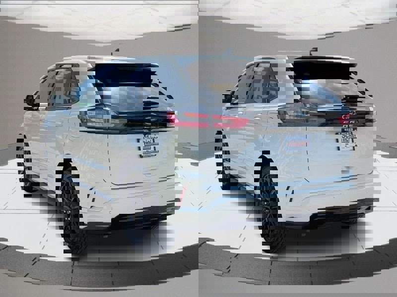 Used 2023 Ford Edge ST-Line AWD/4WD image 6