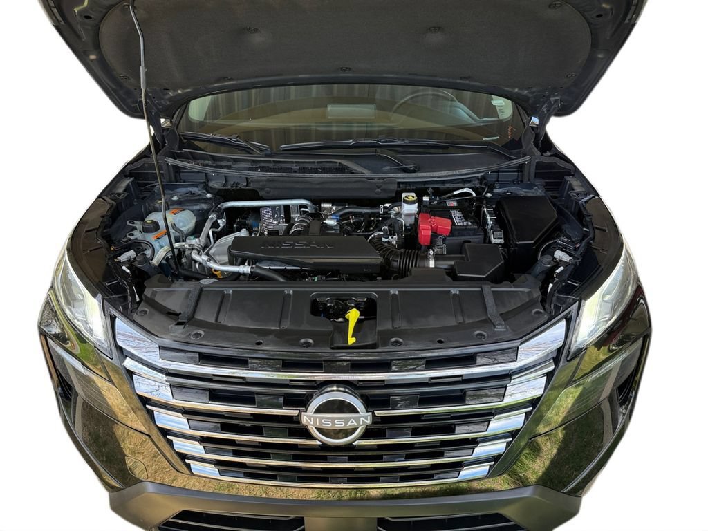 Used 2026 Nissan Rogue SV AWD/4WD image 18