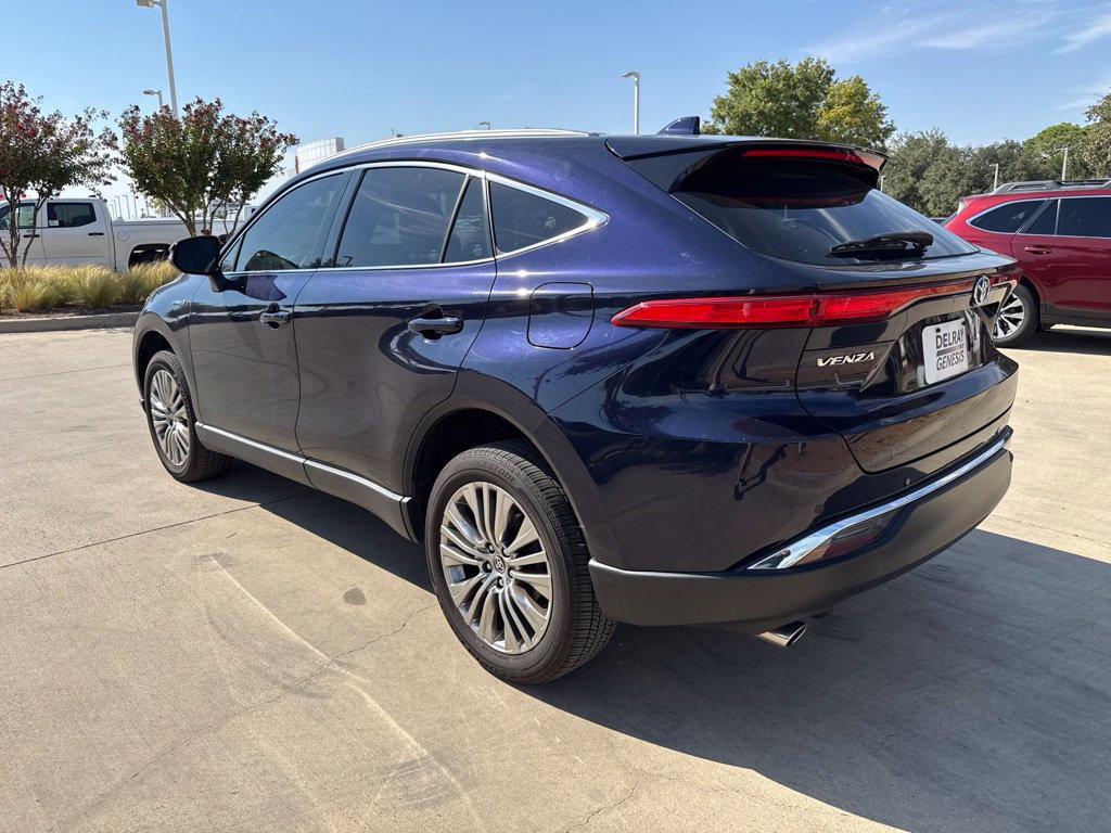 Used 2021 Toyota Venza Limited AWD/4WD image 4