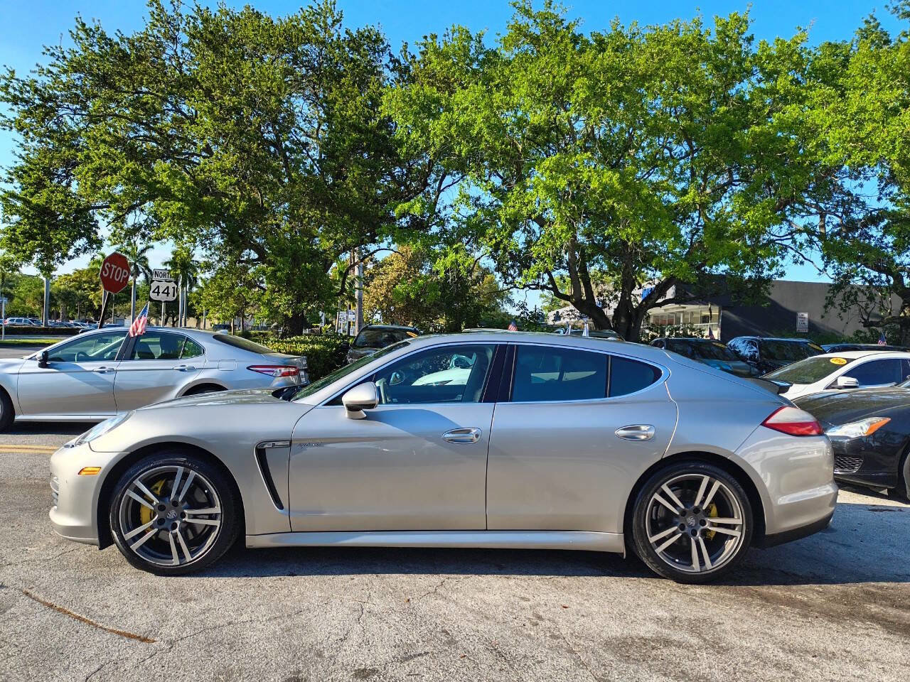 Used 2013 Porsche Panamera S w/ Comfort Pkg image 5