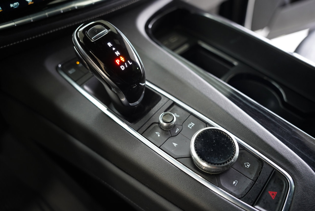 Used 2021 Cadillac Escalade ESV Sport w/ Driver Assist Tech Package image 21