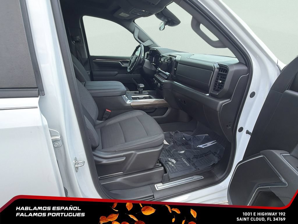 Used 2025 Chevrolet Silverado 1500 LT RWD image 30