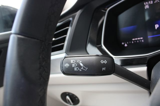 Used 2024 Volkswagen Jetta SE w/ Panoramic Sunroof Package FWD image 11