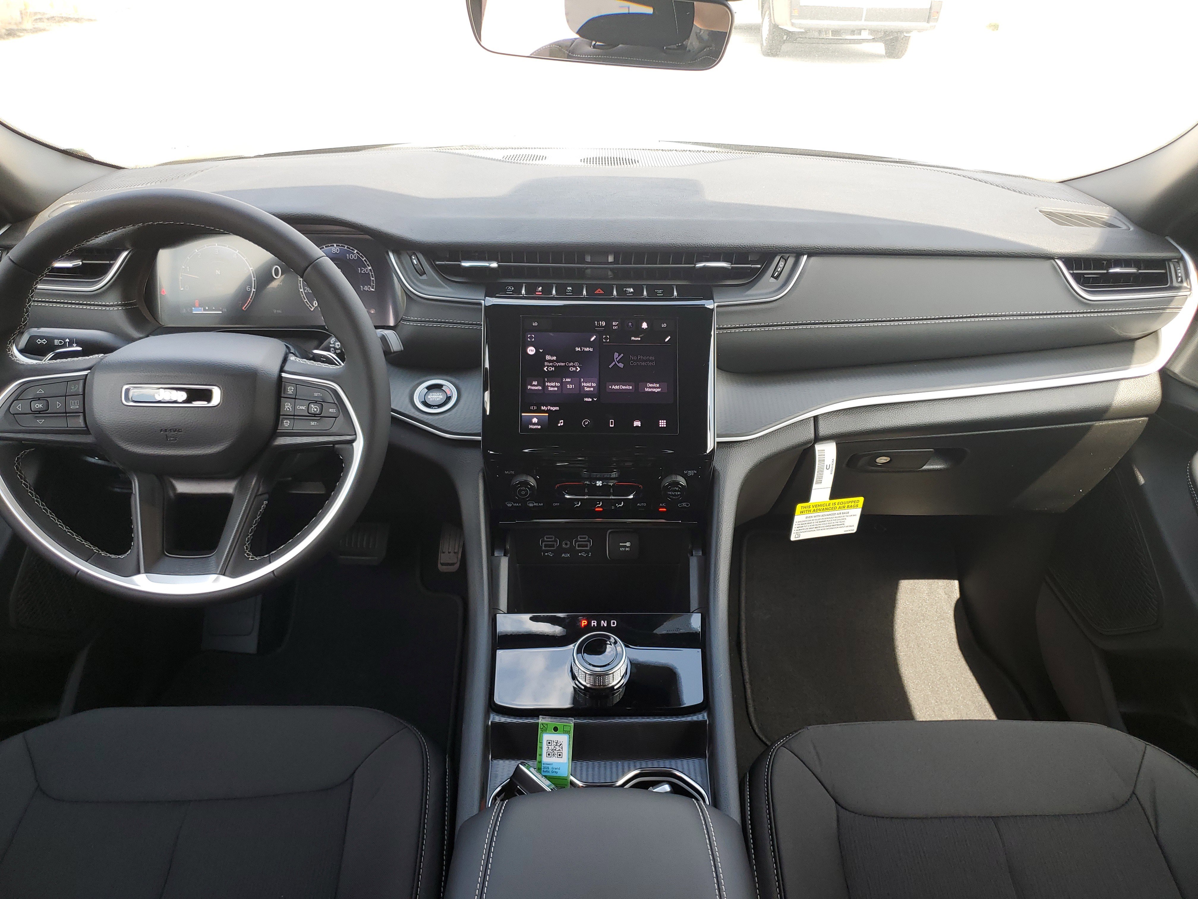 New 2025 Jeep Grand Cherokee Laredo X image 13