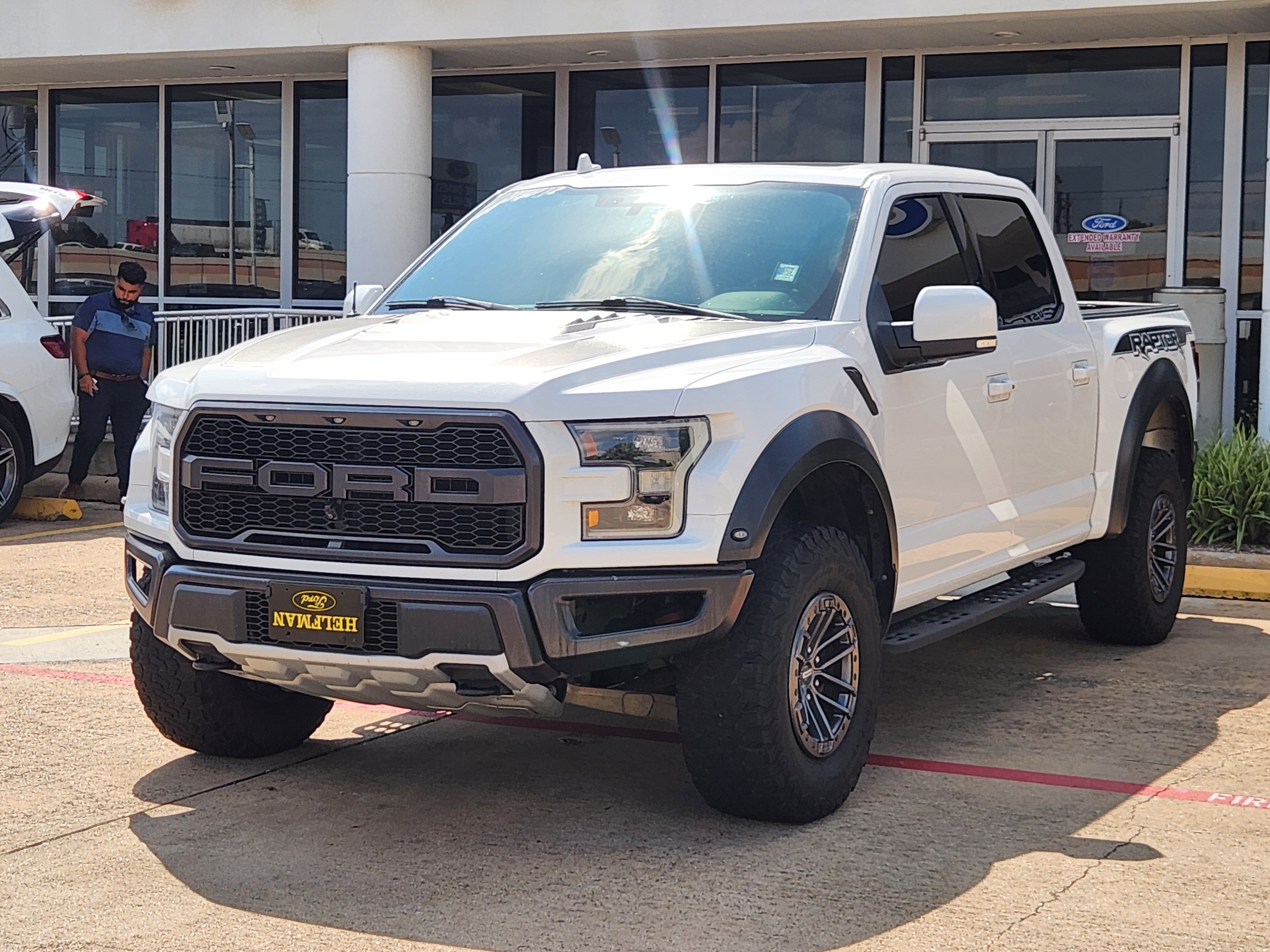Used 2019 Ford F150 Raptor w/ Equipment Group 802A Luxury AWD/4WD image 2
