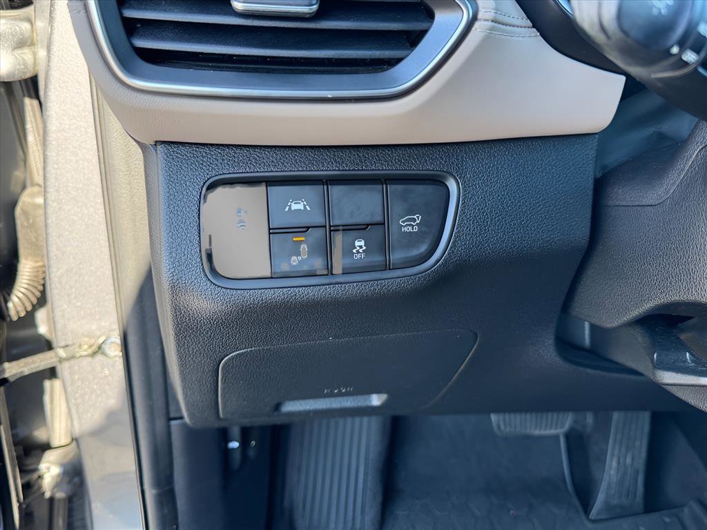 Used 2019 Hyundai Santa Fe Limited image 19