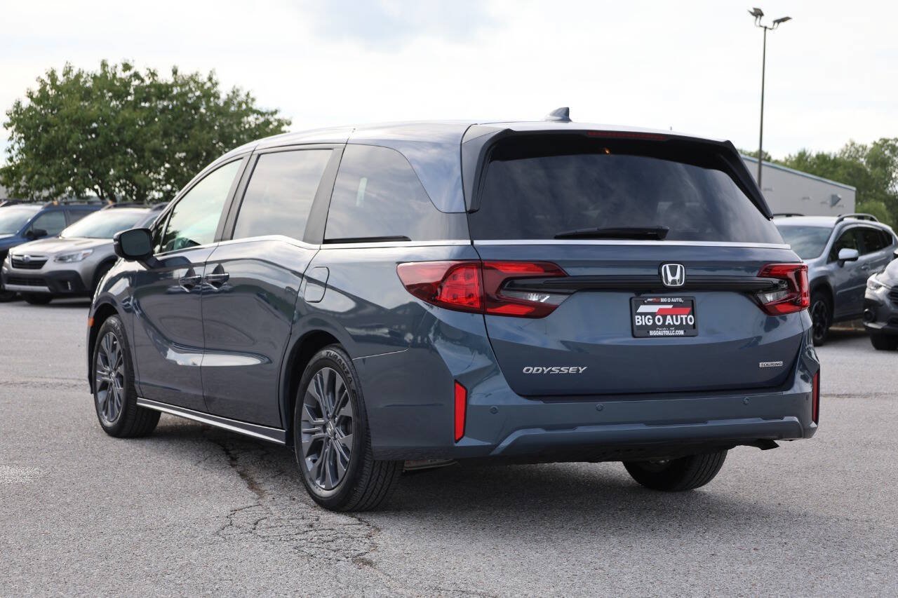 Used 2025 Honda Odyssey Touring image 11
