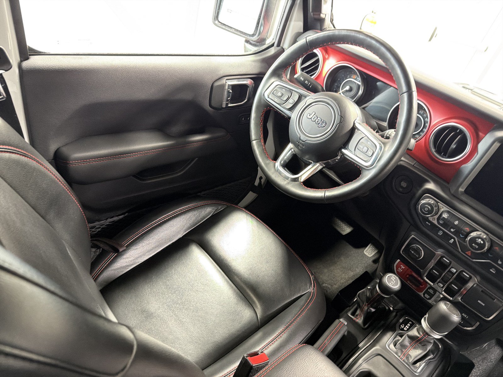 Used 2023 Jeep Wrangler Unlimited Rubicon w/ Xtreme 35 Tire Package AWD/4WD image 9