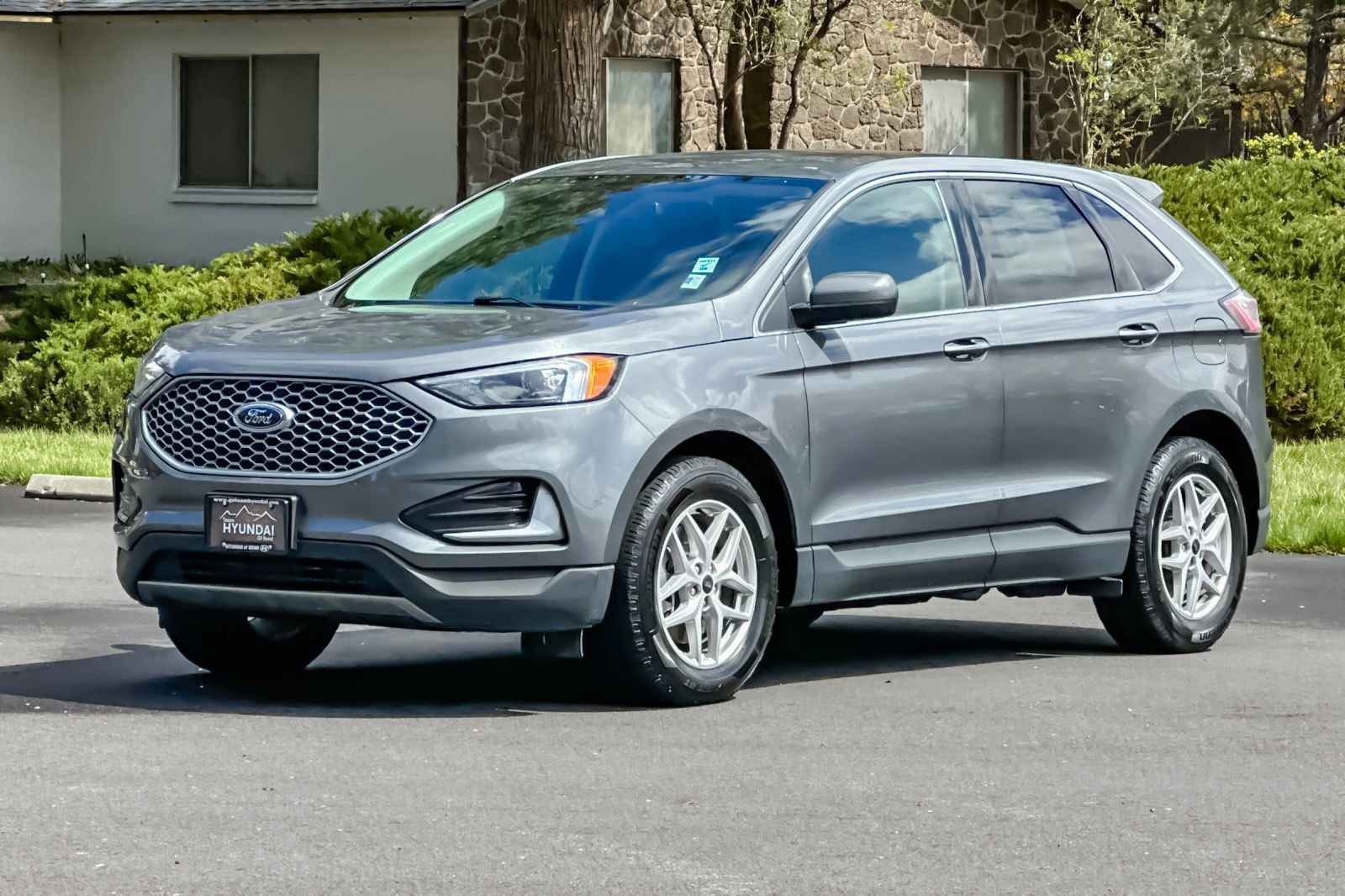 Used 2024 Ford Edge SEL AWD/4WD image 9
