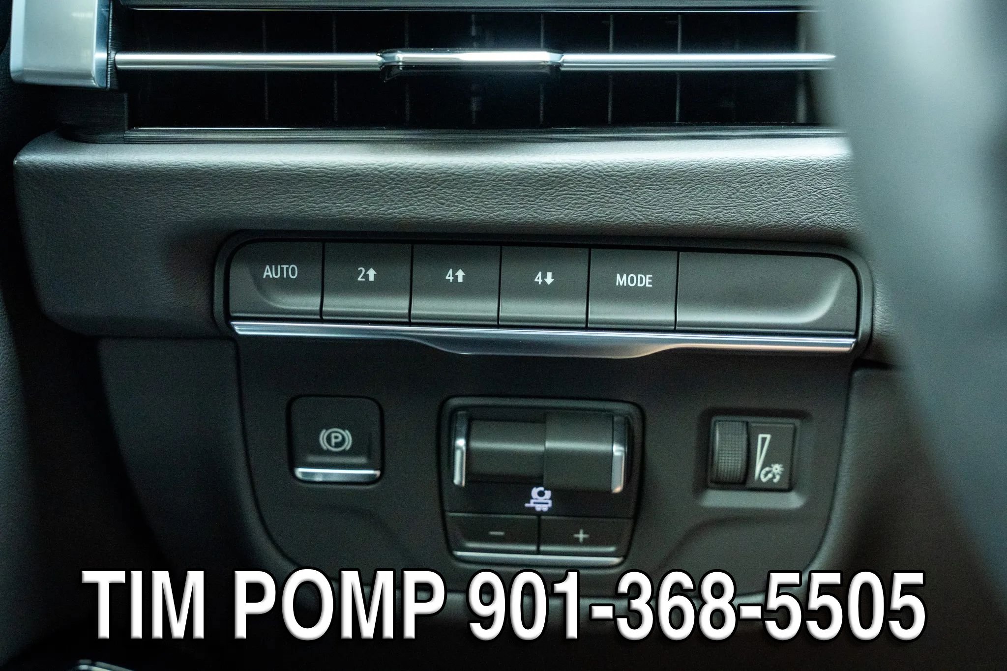 Used 2026 Cadillac Escalade Sport w/ LPO, ONYX Package AWD/4WD image 30