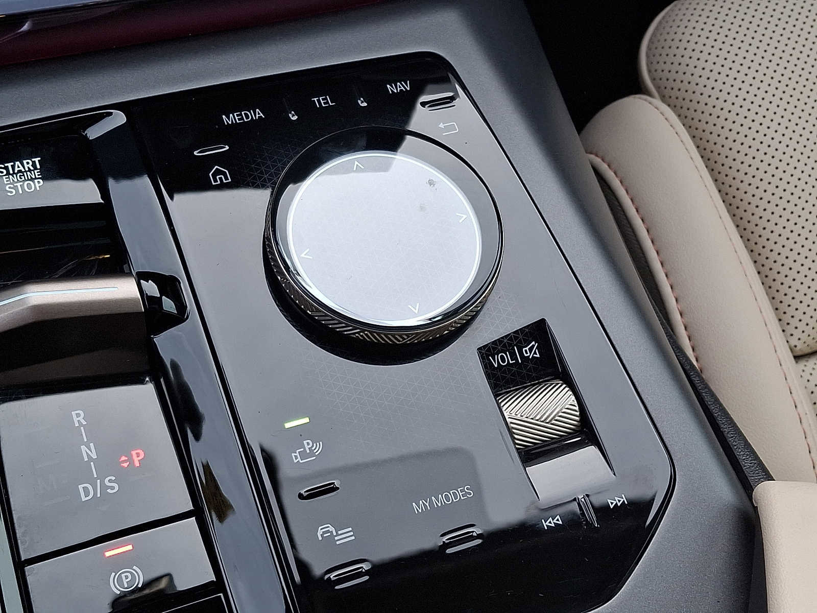 Used 2025 BMW X3 xDrive30i w/ Premium Package image 25