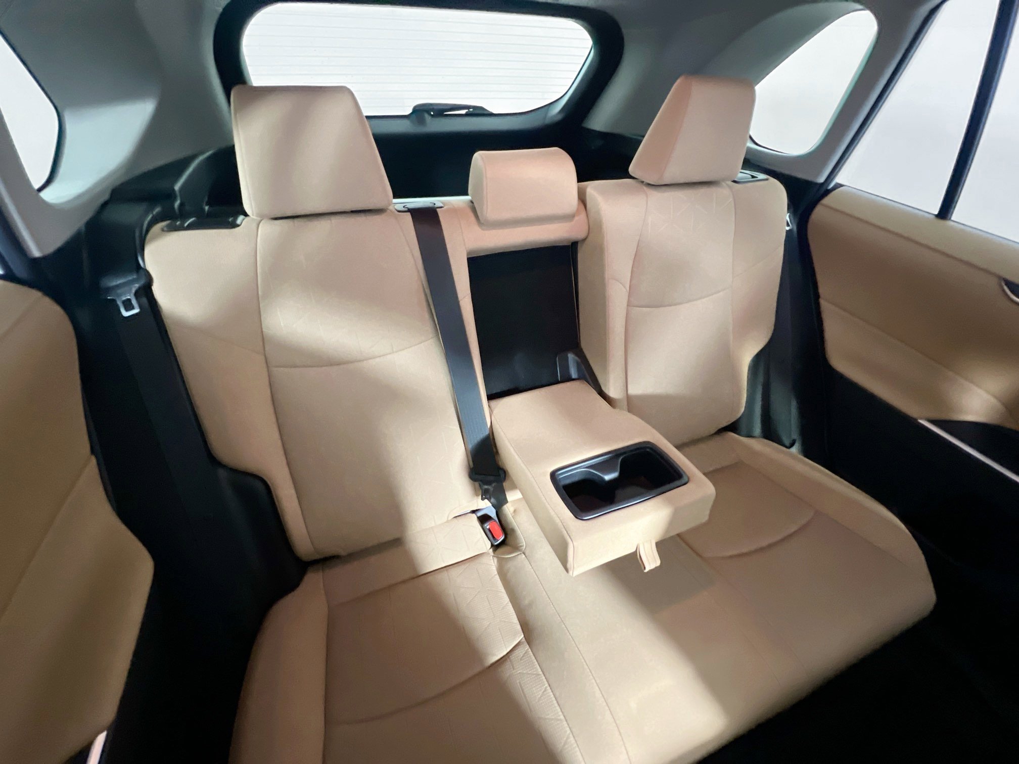 Used 2020 Toyota RAV4 XLE w/ Convenience Package image 33