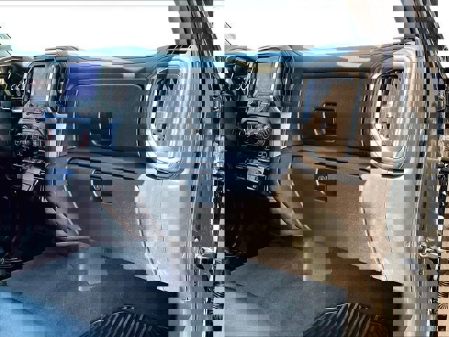 Used 2019 Chevrolet Silverado 1500 RST w/ All-Star Edition image 13