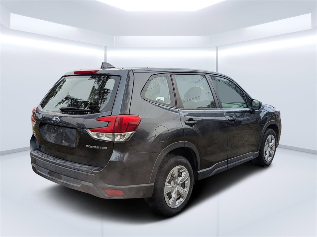 Used 2019 Subaru Forester image 3