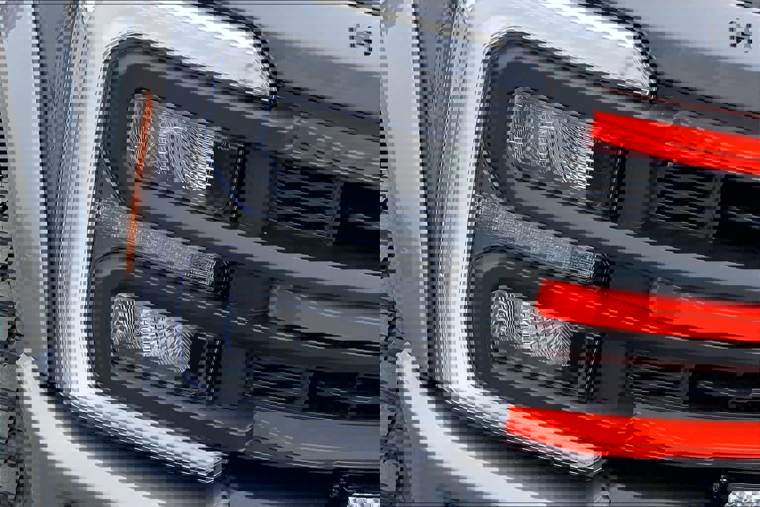 New 2026 Ford F250 Lariat w/ Black Appearance Package image 13