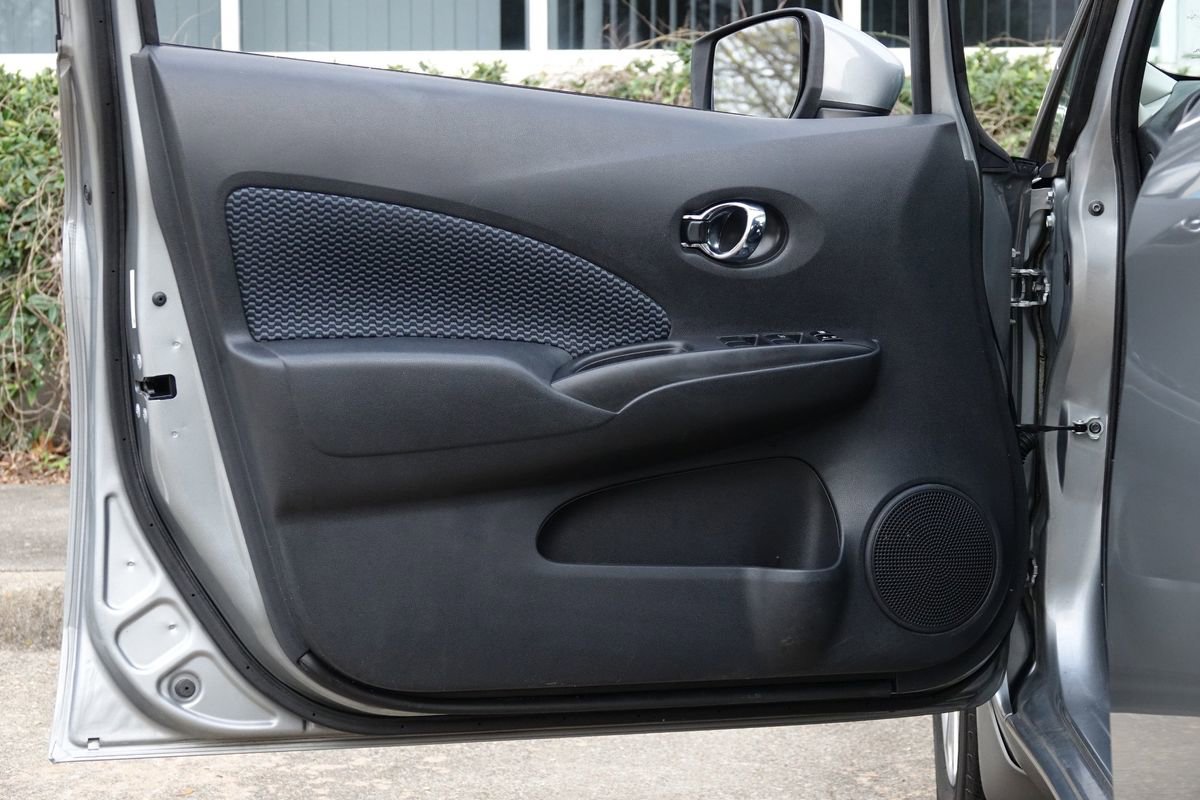 Used 2015 Nissan Versa Note SV w/ SV Convenience Package image 35