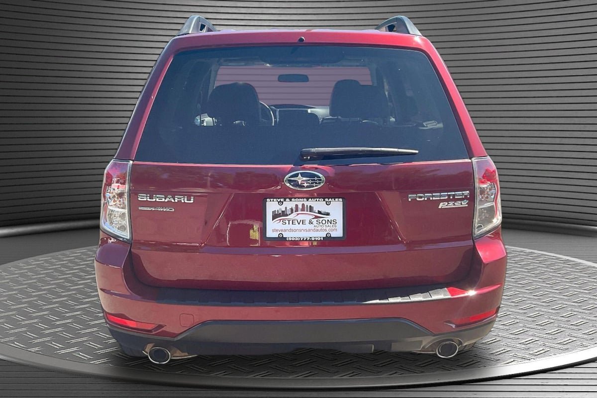 Used 2010 Subaru Forester 2.5X Limited AWD/4WD image 5