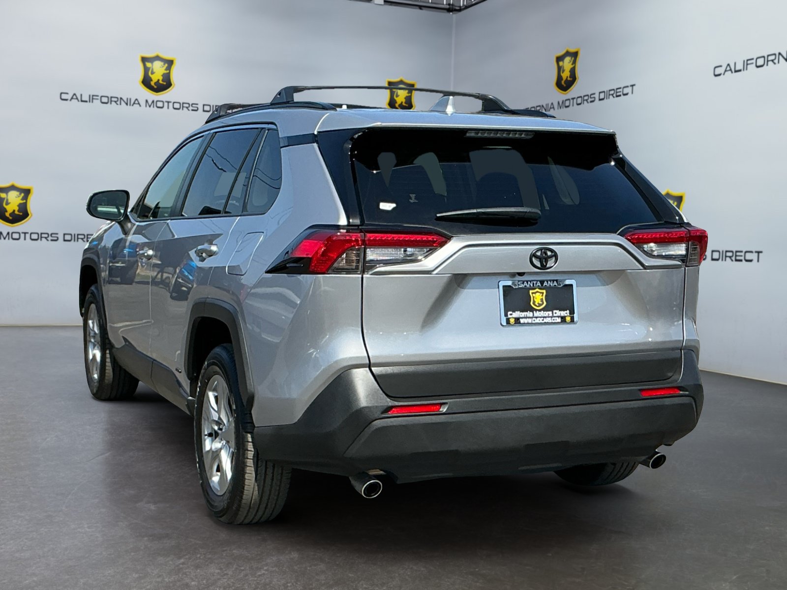 Used 2025 Toyota RAV4 LE AWD/4WD image 7