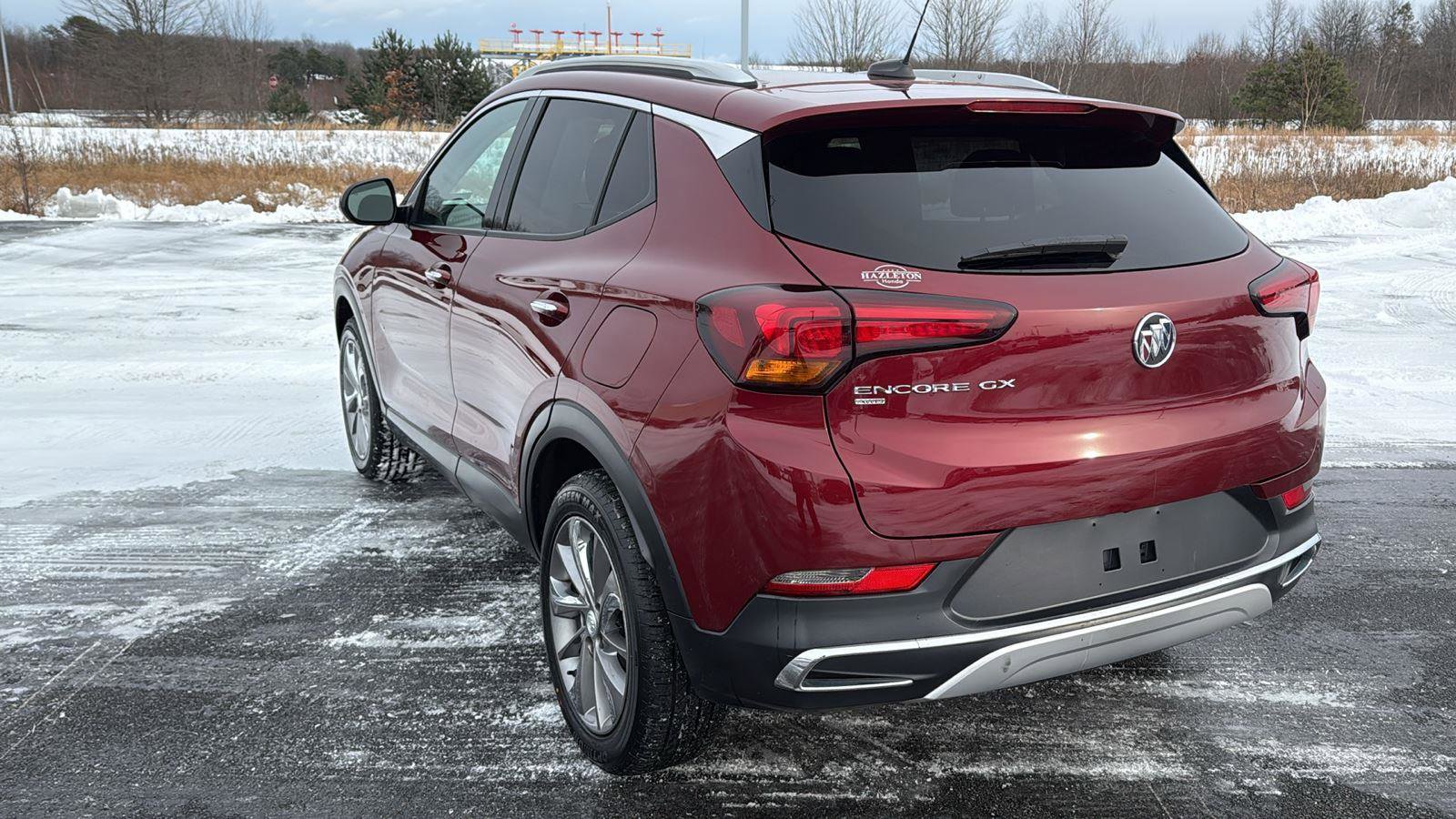 Used 2022 Buick Encore GX Essence w/ Experience Buick Package image 9