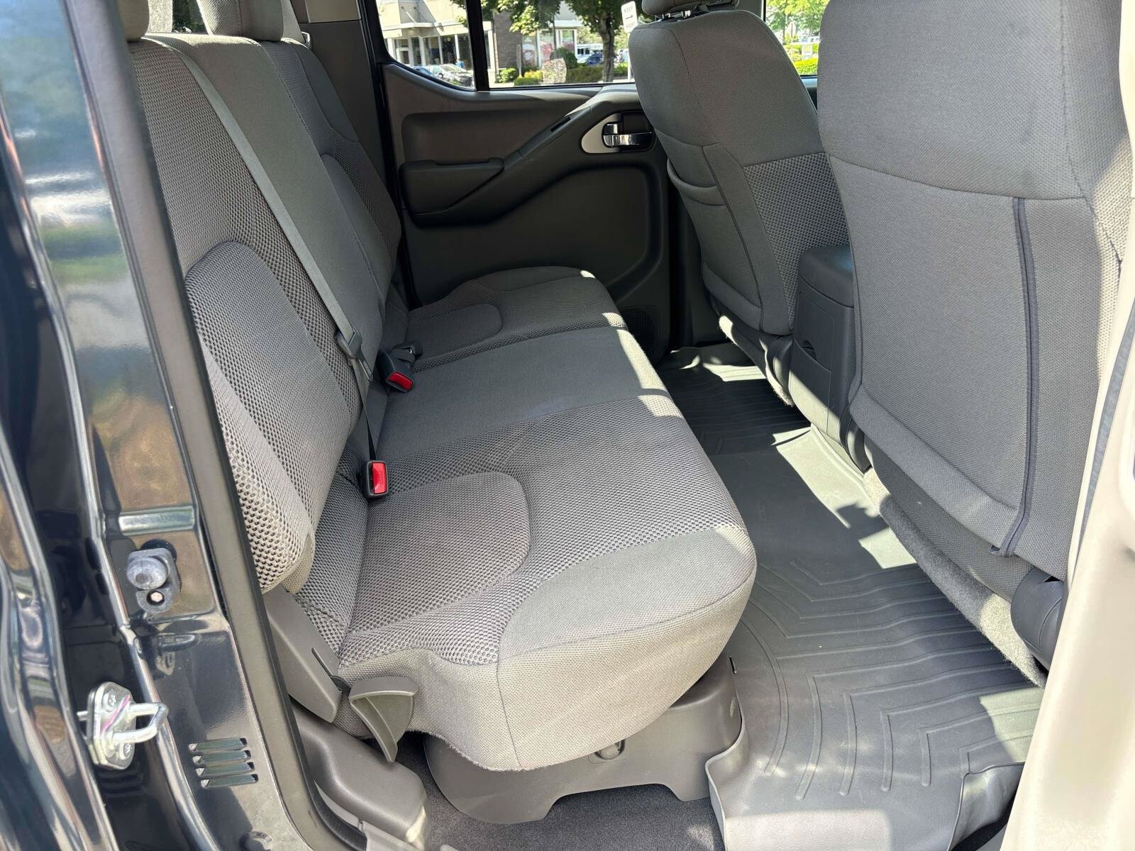 Used 2021 Nissan Frontier SV AWD/4WD image 14
