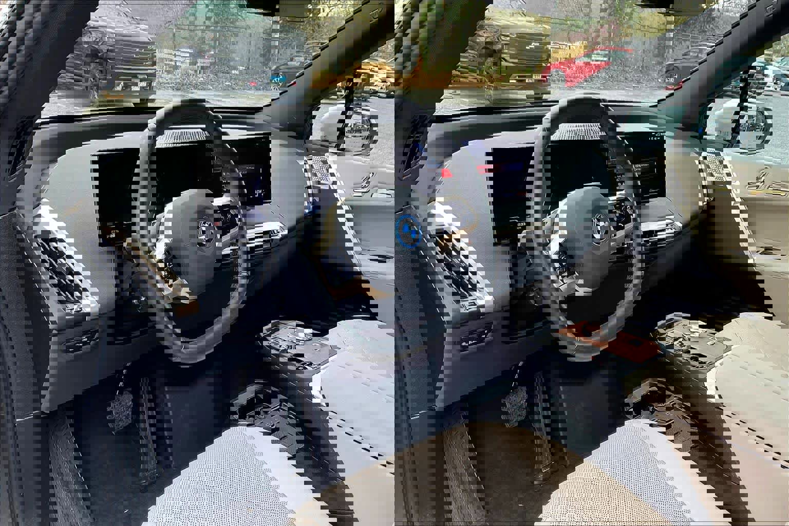 Certified 2024 BMW iX M60 image 17