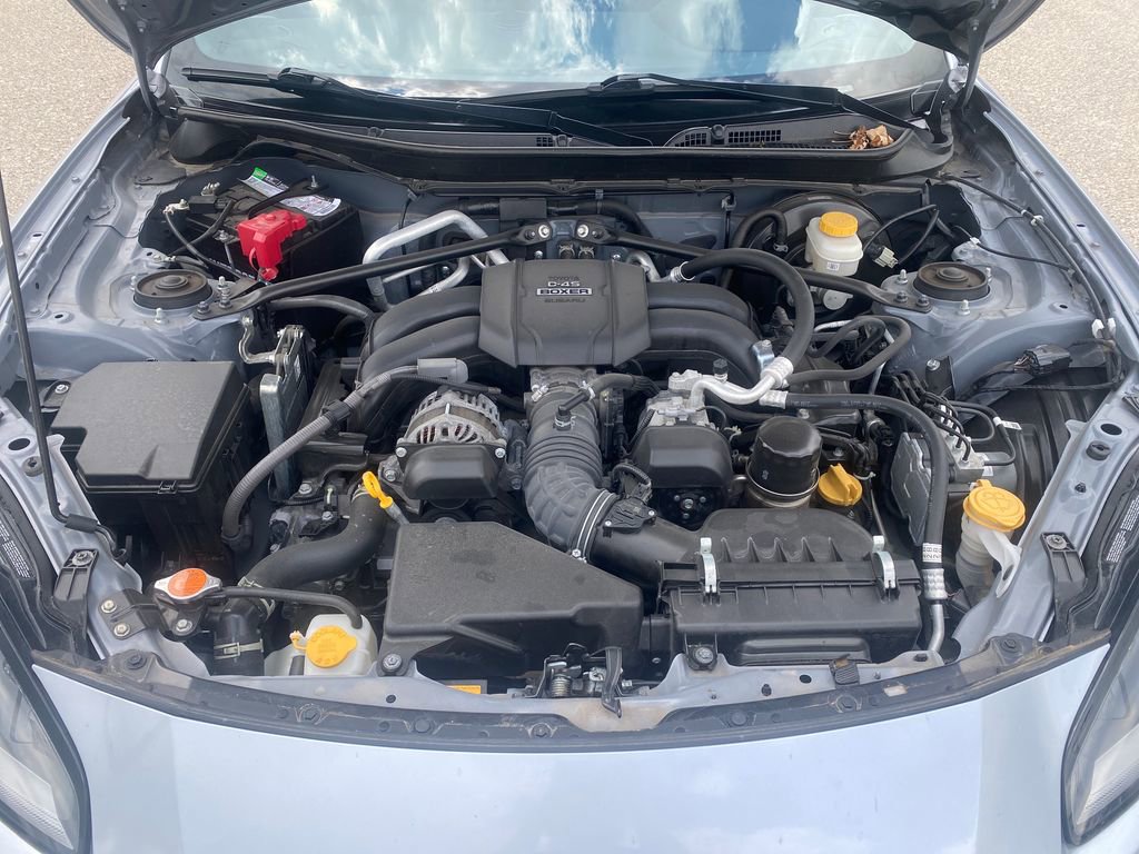 Used 2022 Toyota GR86 Premium w/ ALL Weather Mat Package (TMS) RWD image 29