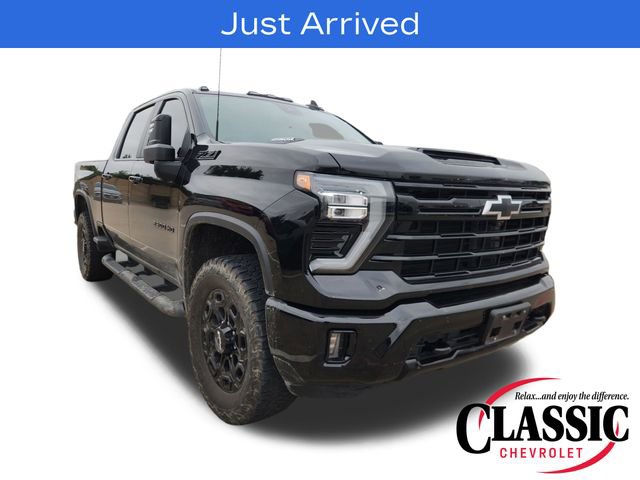 Used 2024 Chevrolet Silverado 2500 LT w/ Midnight Edition