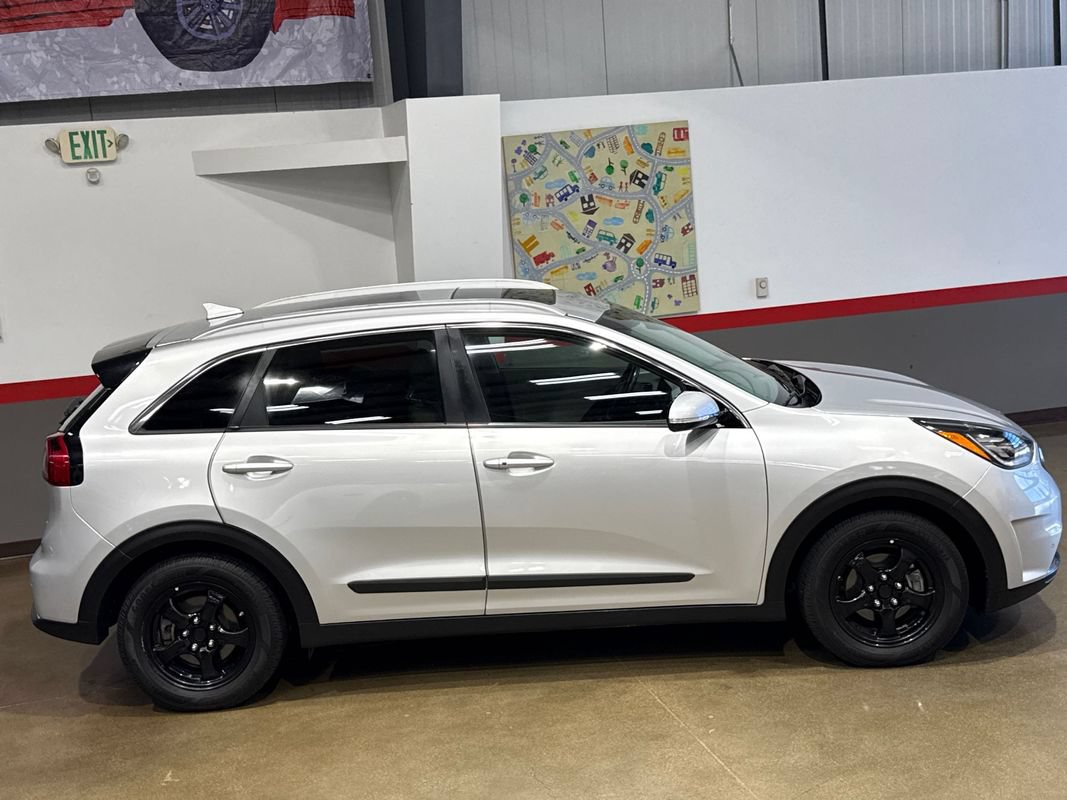 Used 2019 Kia Niro EX Premium w/ Sunroof Package FWD image 49