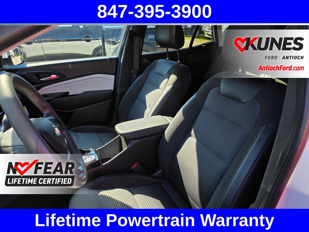 Used 2025 Chevrolet Trax LT FWD image 29