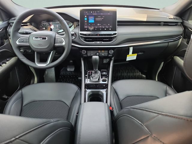 New 2026 Jeep Compass Latitude AWD/4WD image 17