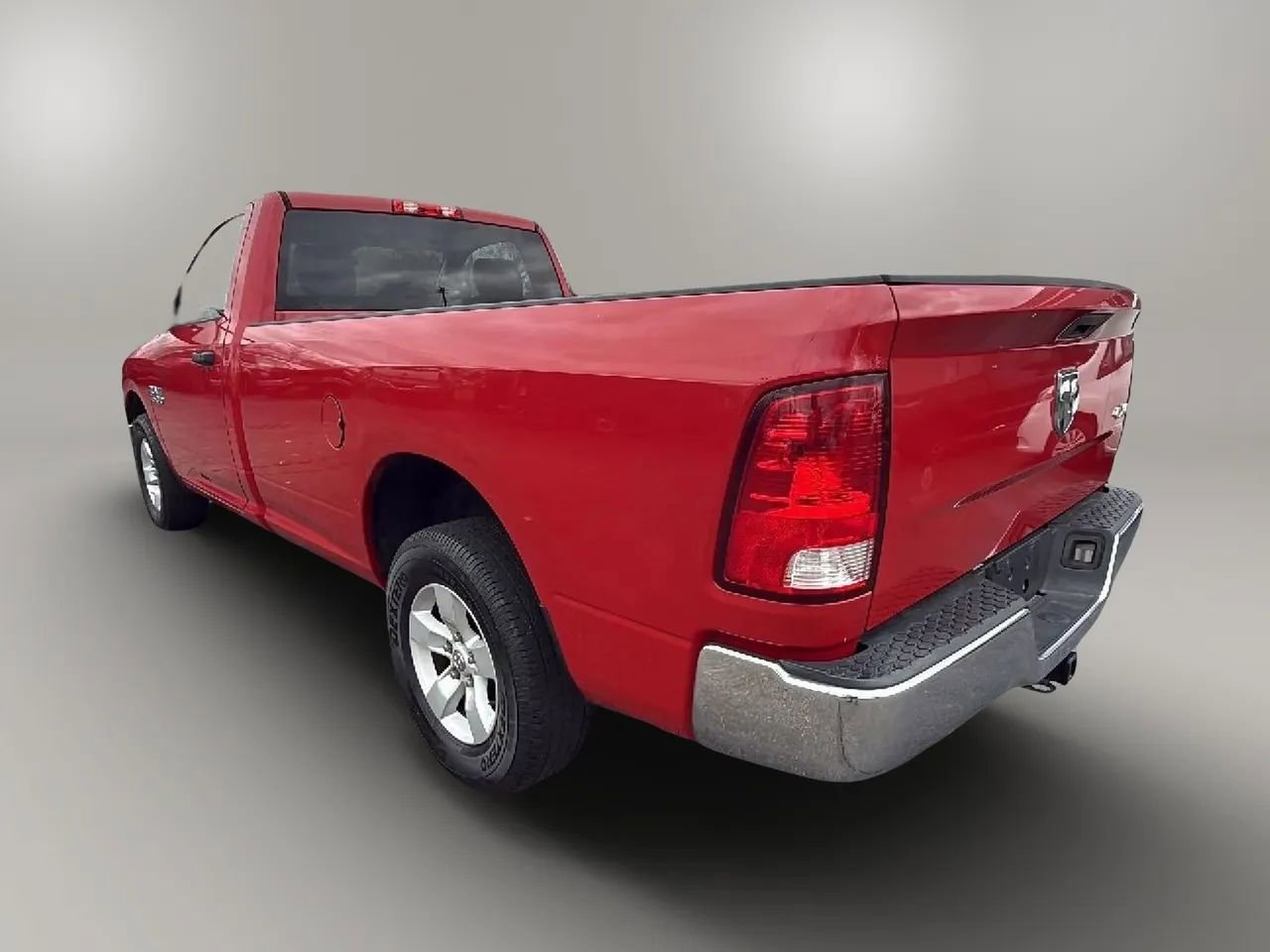 Used 2017 RAM 1500 Tradesman w/ Power & Remote Entry Group image 3