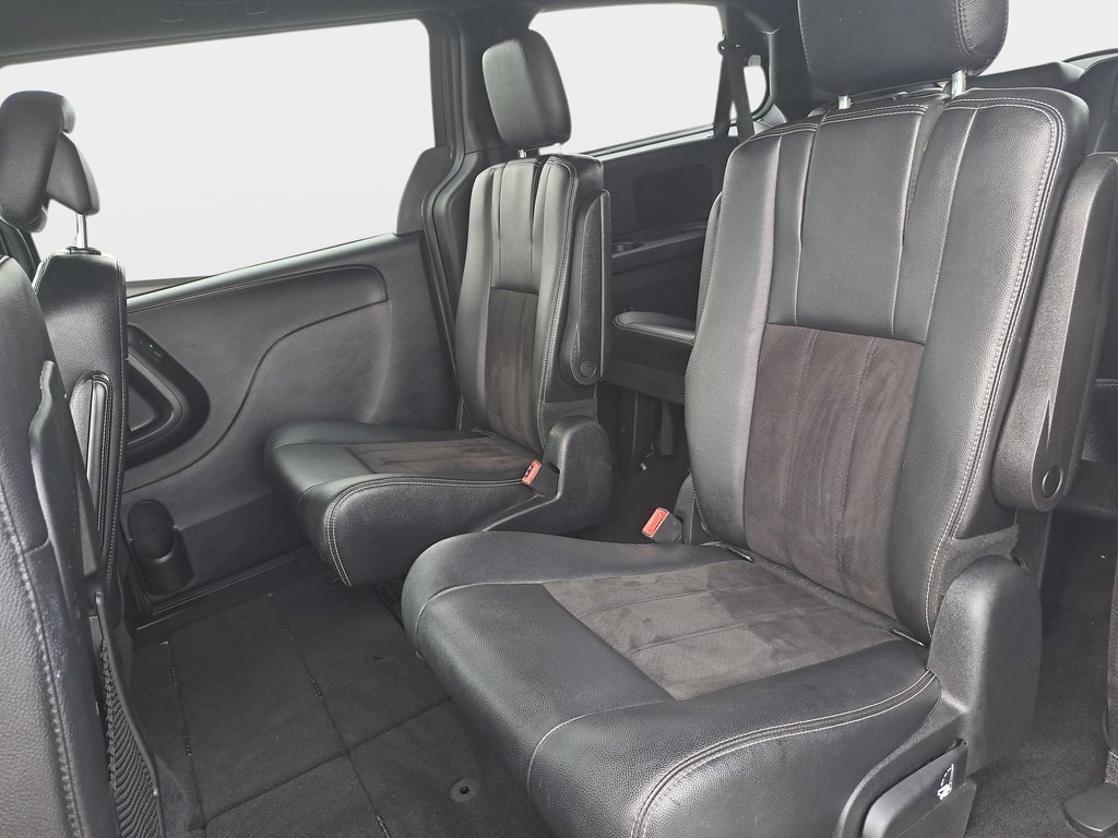 Used 2019 Dodge Grand Caravan SE image 15