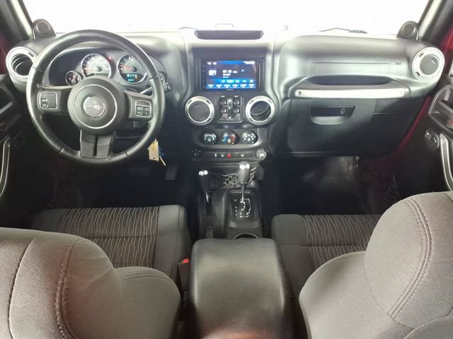 Used 2012 Jeep Wrangler Unlimited Sahara w/ Trailer Tow Group AWD/4WD image 10