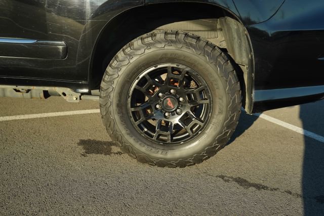 Used 2018 Lexus GX 460 Premium w/ Premium Package image 42