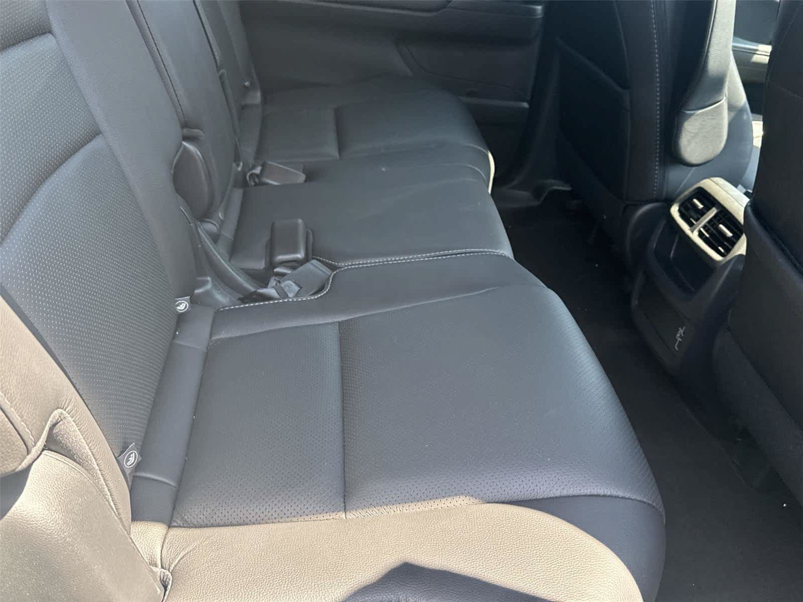 Used 2023 Honda Passport EX-L image 16