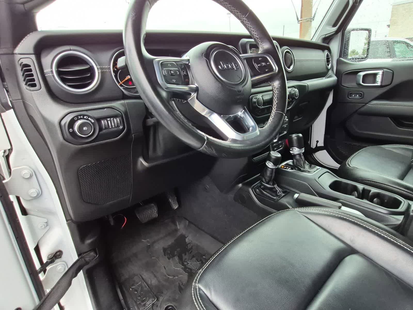 Used 2021 Jeep Wrangler Unlimited Sahara w/ LED Lighting Group AWD/4WD image 10