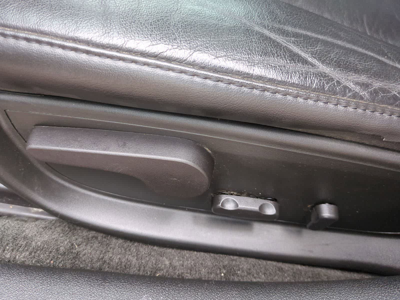 Used 2012 Chevrolet Impala LTZ FWD image 17
