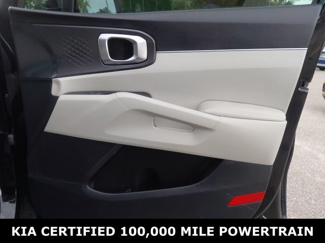 Certified 2022 Kia Sorento S w/ Panoramic Sunroof Package FWD image 31