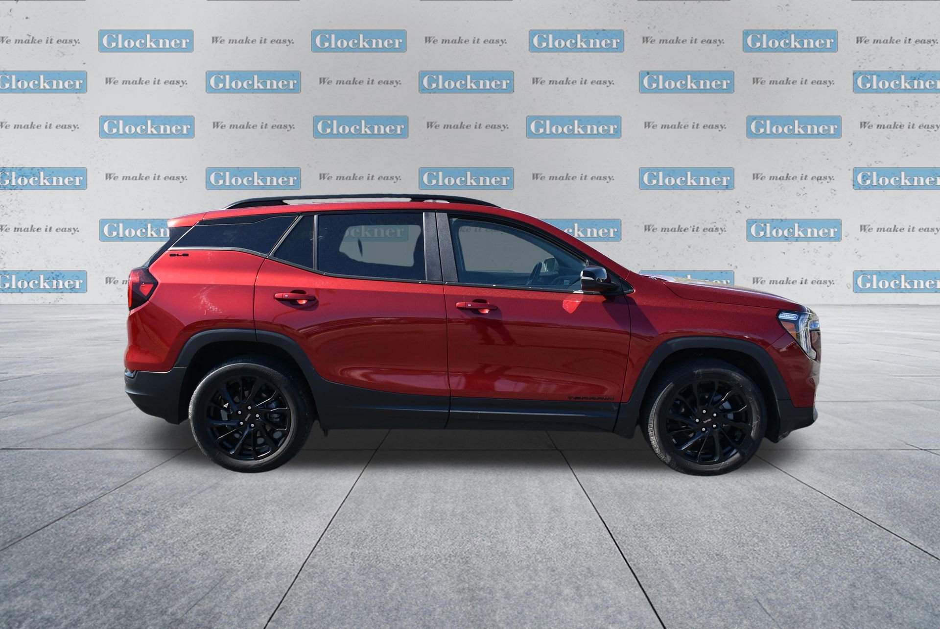 Used 2023 GMC Terrain SLE w/ Driver Convenience Package FWD image 4