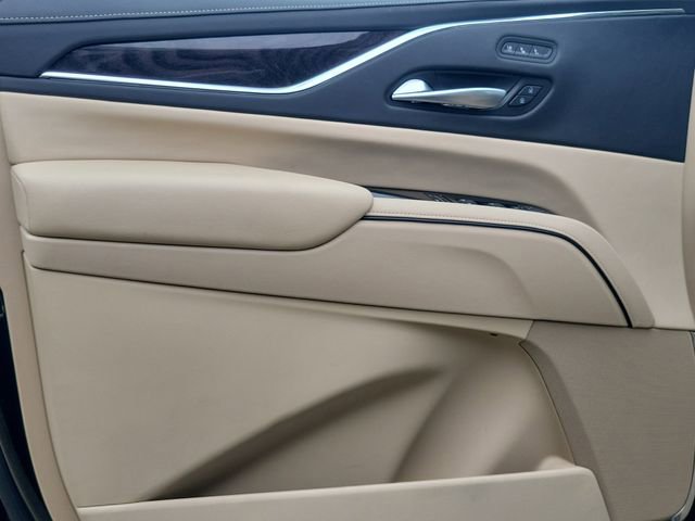 Certified 2023 Cadillac Escalade Premium Luxury w/ LPO, Floor Liner Package AWD/4WD image 27