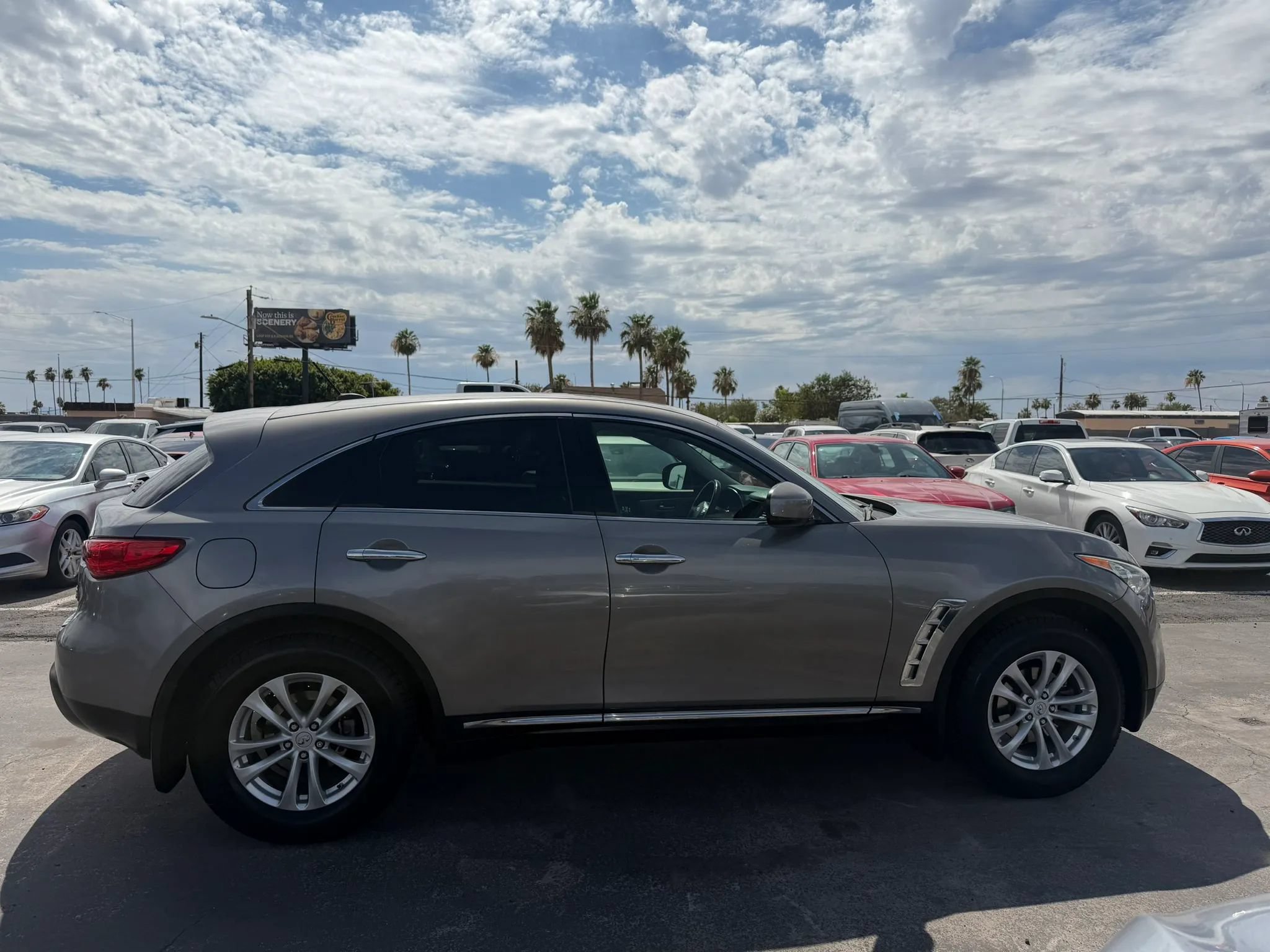 Used 2011 INFINITI FX35 AWD image 12